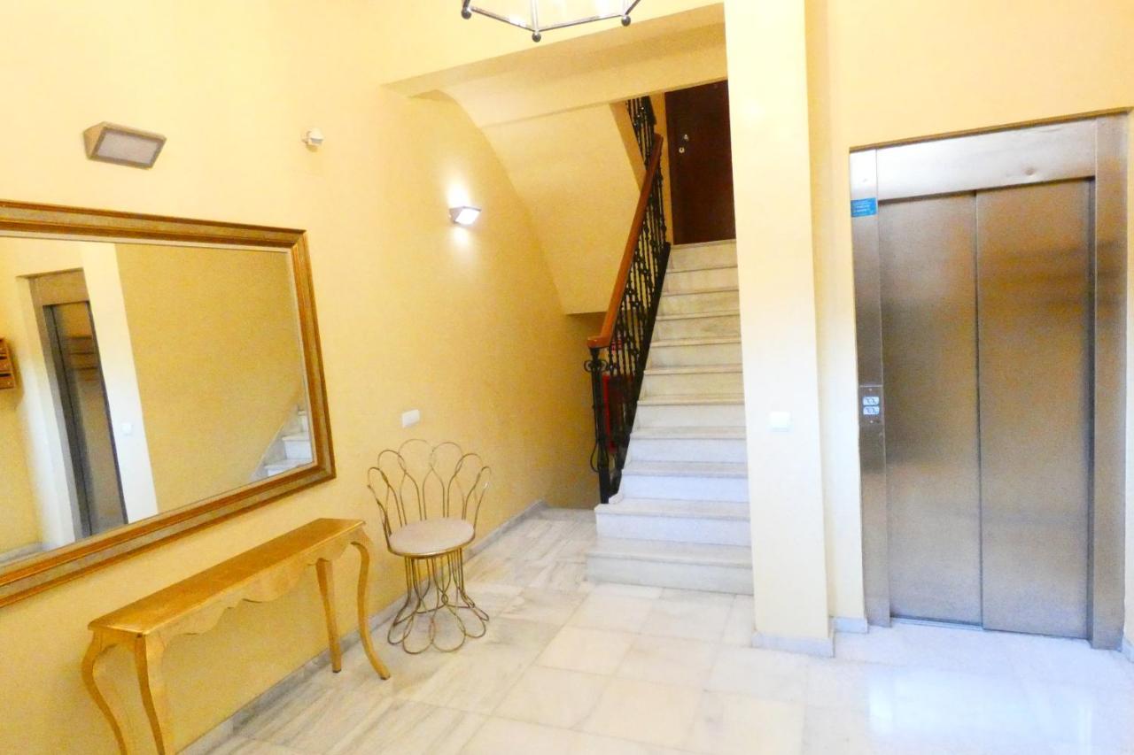 Homeyseville-Luxury Apartment Arenal 6 Pax, Parking Optional Exterior photo