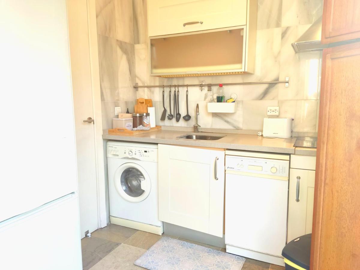 Homeyseville-Luxury Apartment Arenal 6 Pax, Parking Optional Exterior photo